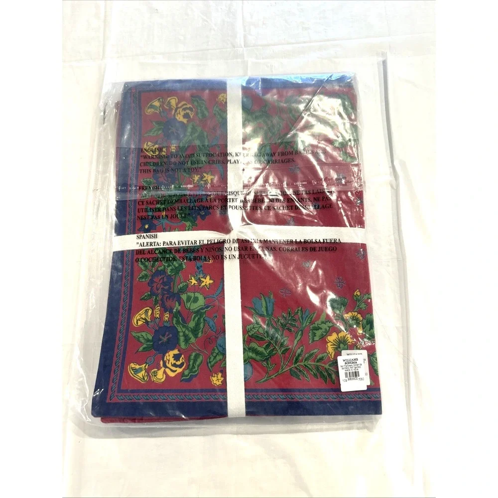 Williams Sonoma Provence Place Mats Set of 4 Red Floral Hand Screened Cotton NEW